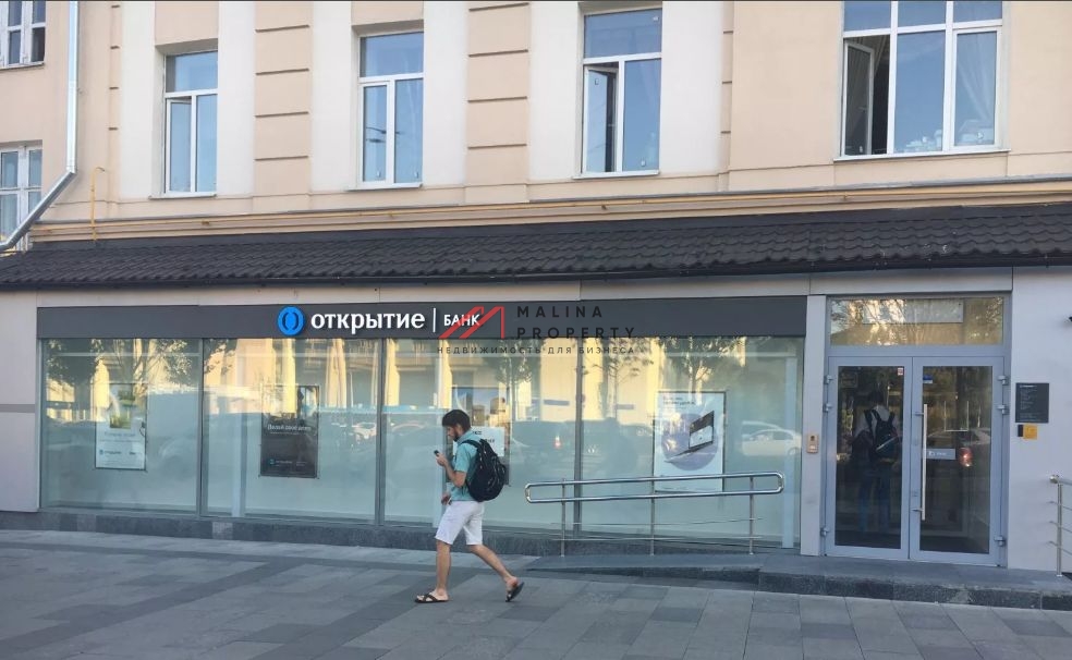 Аренда торгового помещения на Зубовском бульваре 