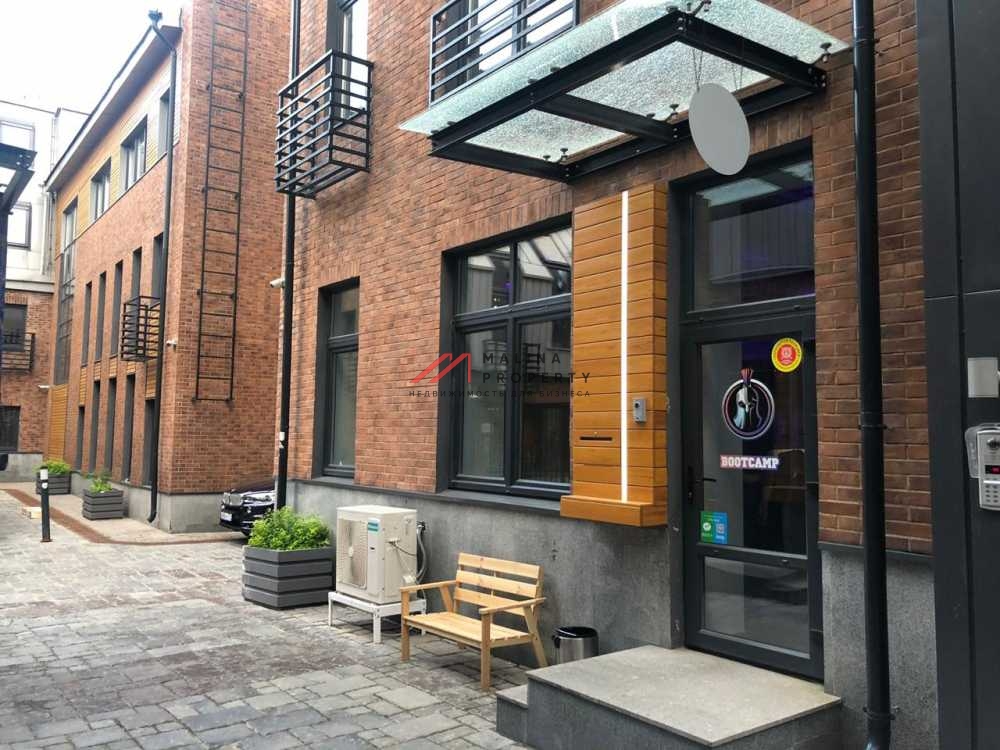 Продажа помещения у метро Аэропорт