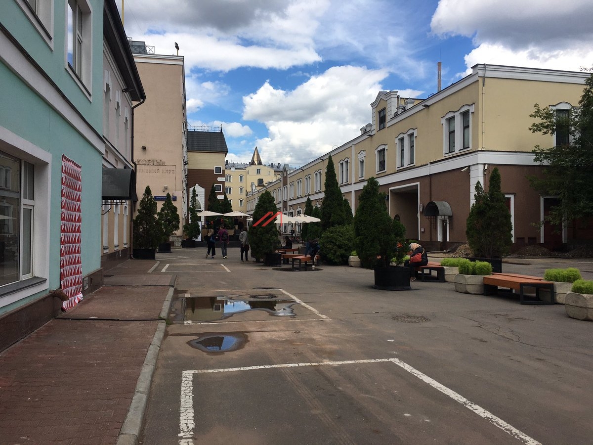 Аренда торгового помещения в культурно-деловом кластере "Басманный Двор"