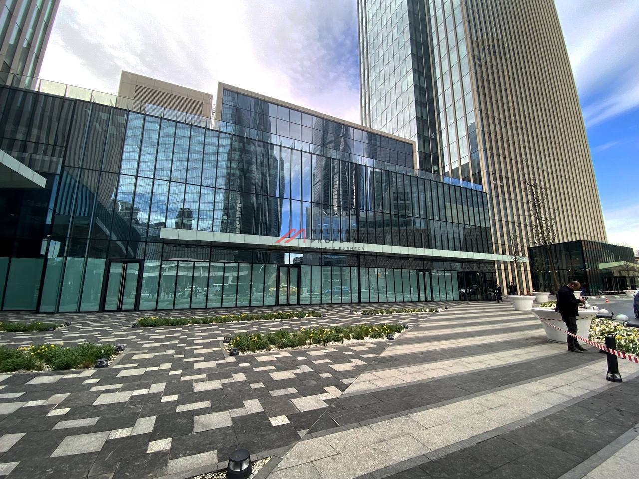 Аренда помещения в галереи Москва сити