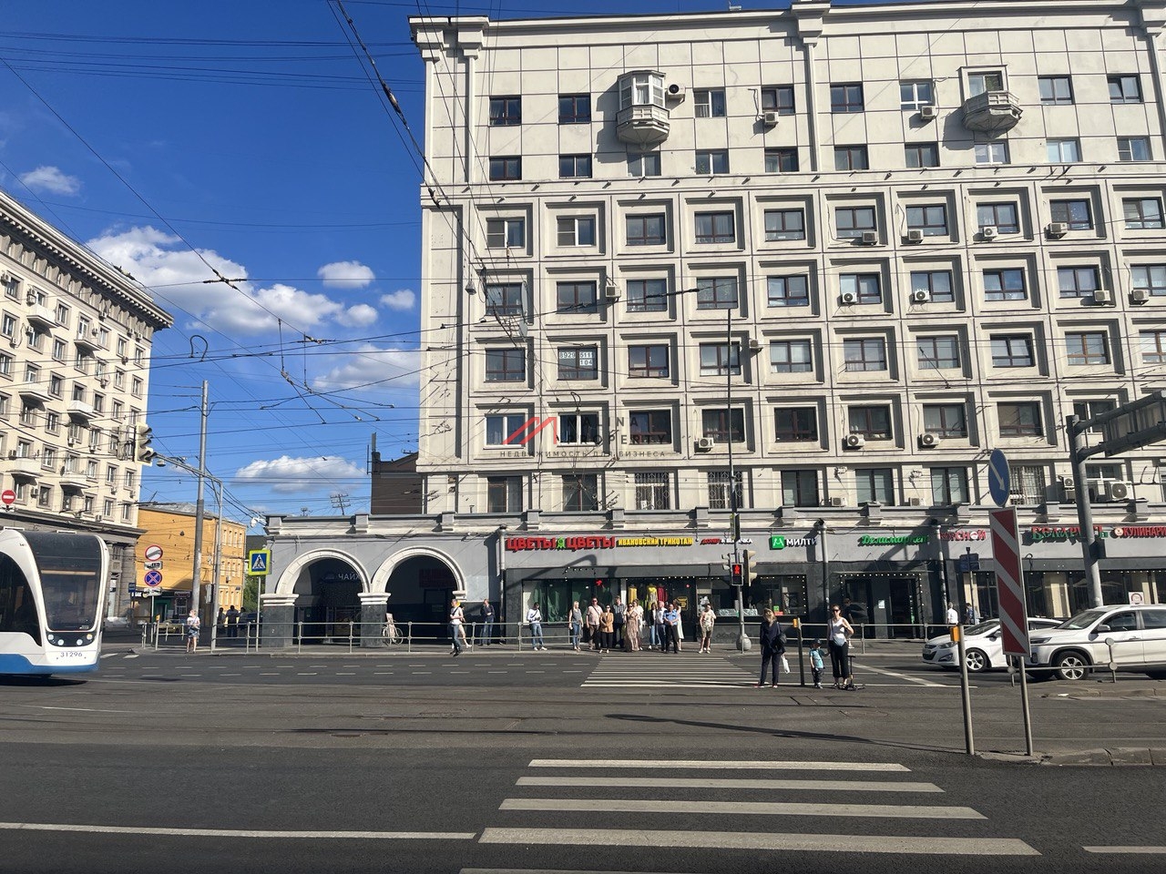 Продажа помещения с арендаторами на Красносельской