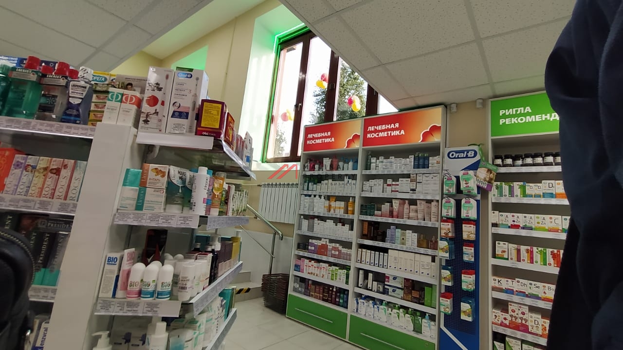 Продажа помещения с арендатором аптека Ригла 