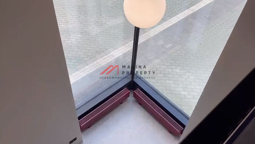 Продажа торгового помещения в новостройке с ремонтом