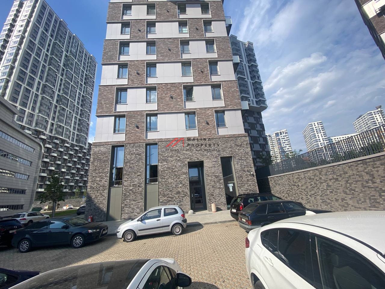 Аренда торгового помещения в ЖК Символ