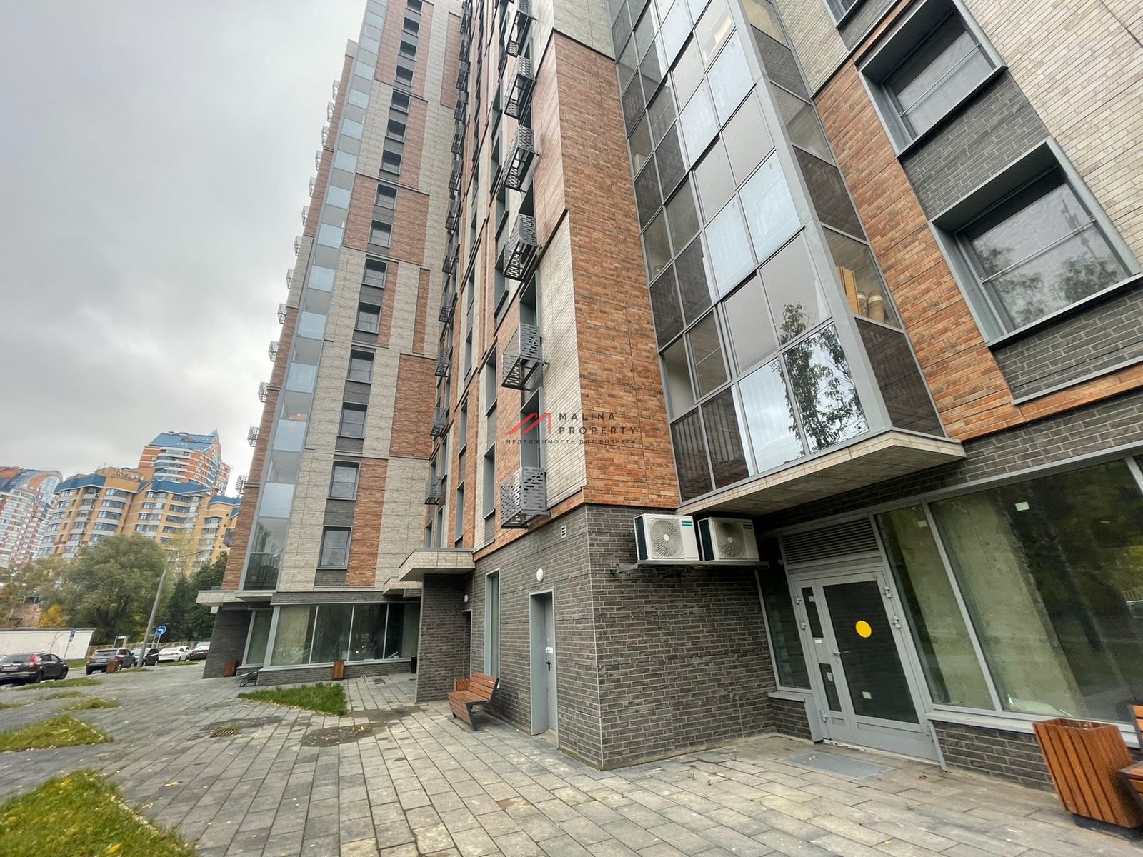 Аренда торгового помещения в новостройке