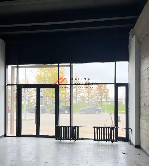 Продажа торгового помещения в административном здании
