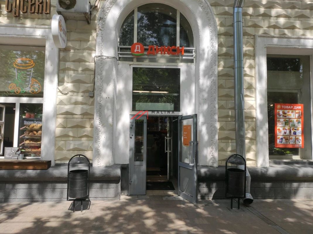 Продажа помещения с арендаторами в районе м. Сокол