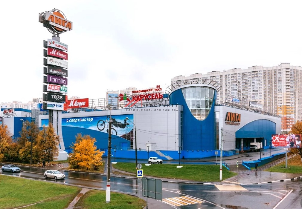 Продажа помещения в торговом центре Лига