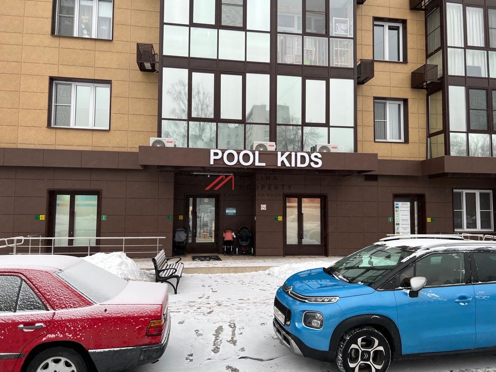 Продажа торгового помещения с арендатором "Pool Kids"