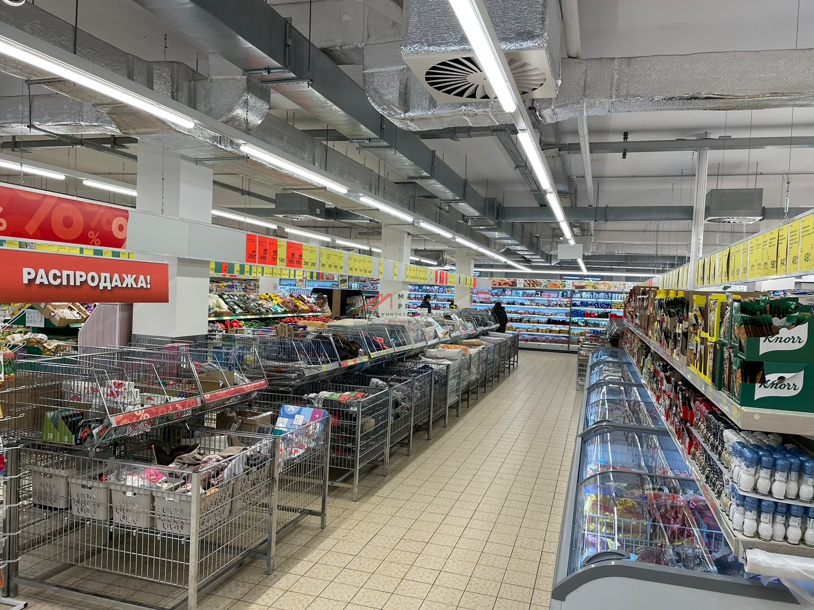 Продажа торгового здания с супермаркетом ДА