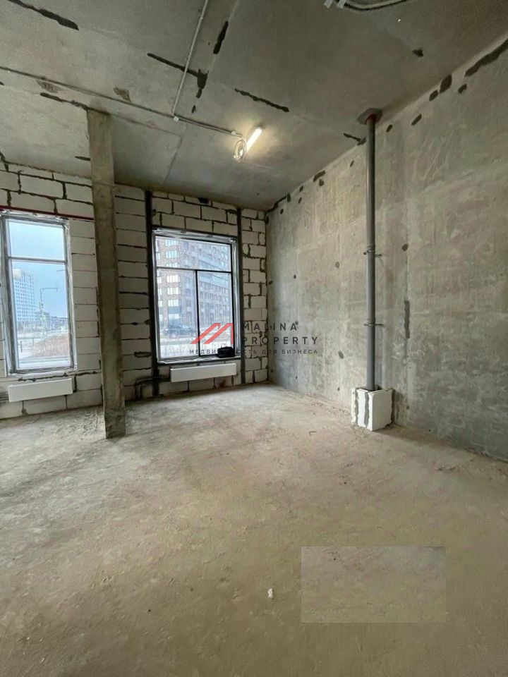 Аренда торгового помещения на первой линии 