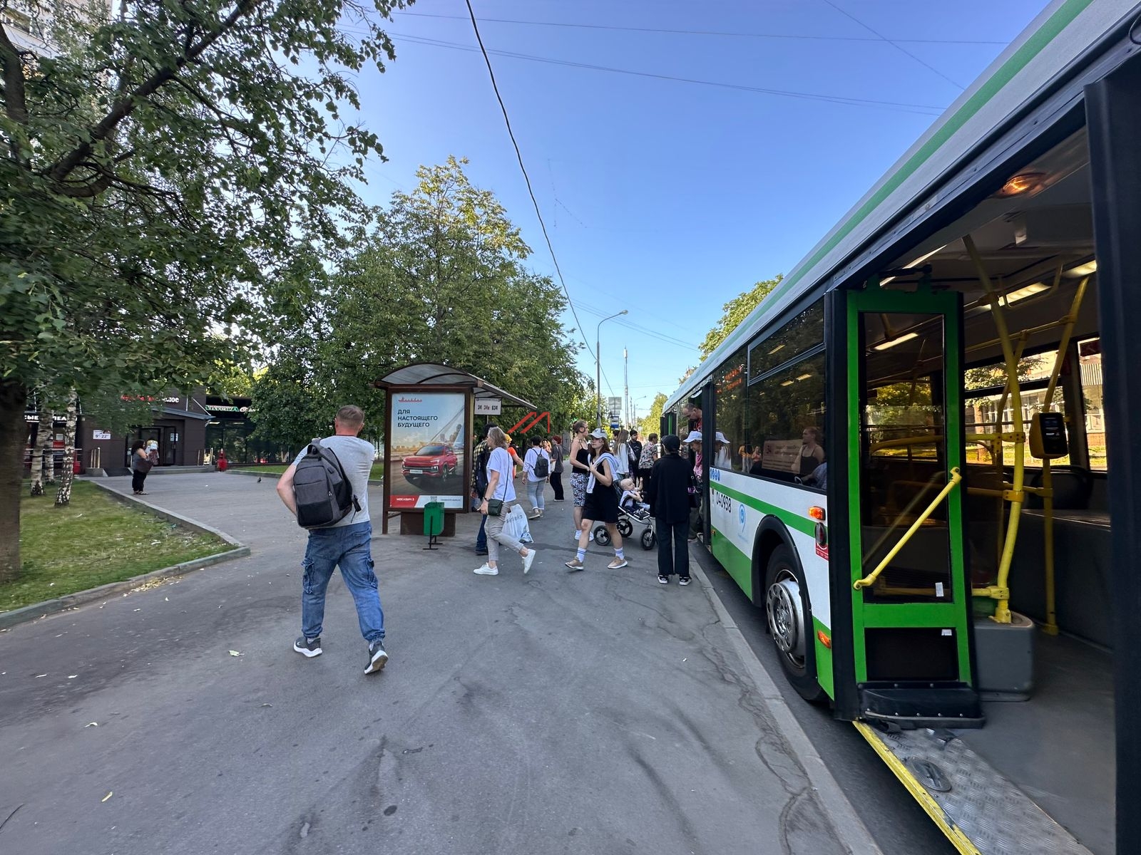 Продажа коммерческого помещения с арендатором в ЖК "Измаловский 11" 