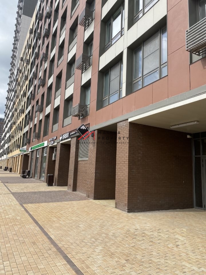 Продажа торогового помещения в ЖК "Сиренвый парк" 