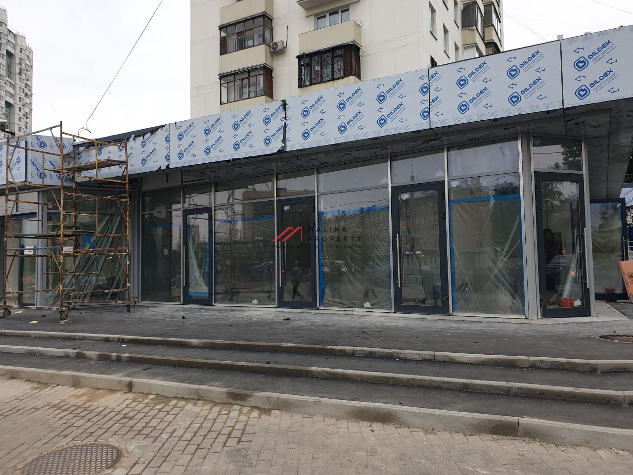 Продажа коммерческого помещения на выходе из метро Перово