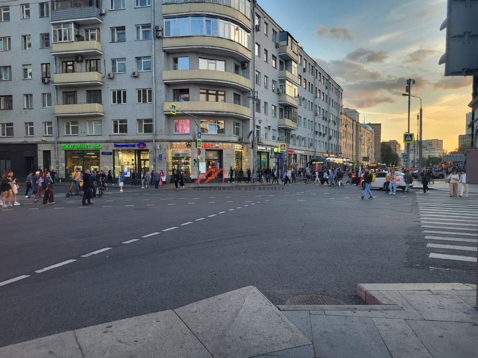 Арендный бизнес с Красным и Белым у метро Белорусская