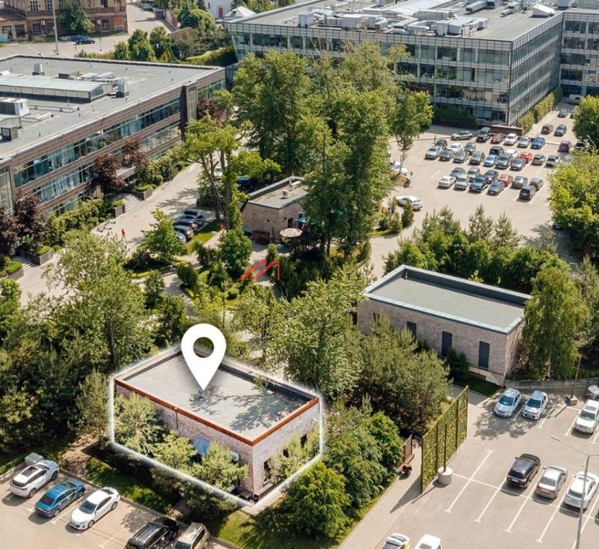 Продажа здания с арендатором на территории делового квартала