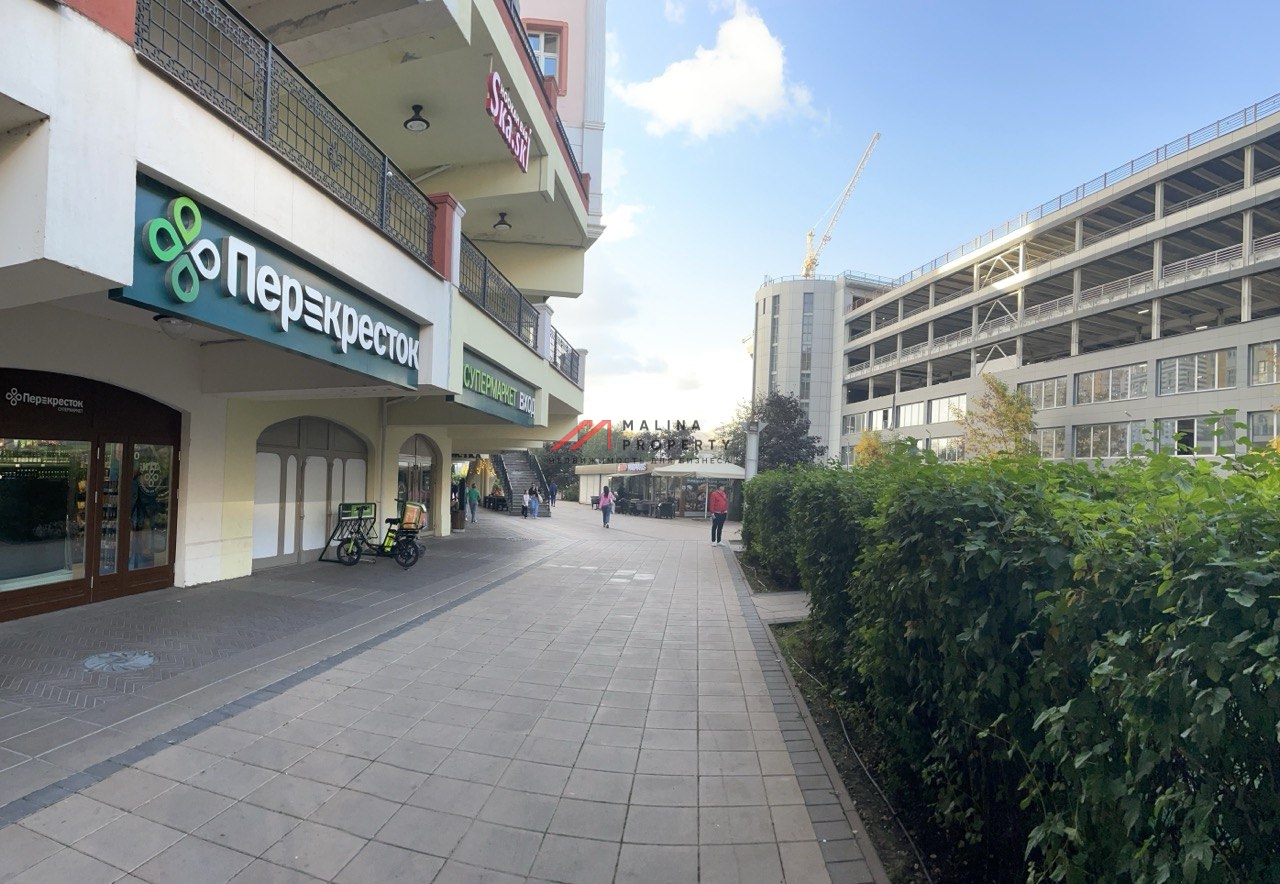 Продажа торгового помещения с арендатором аптека "Ригла"