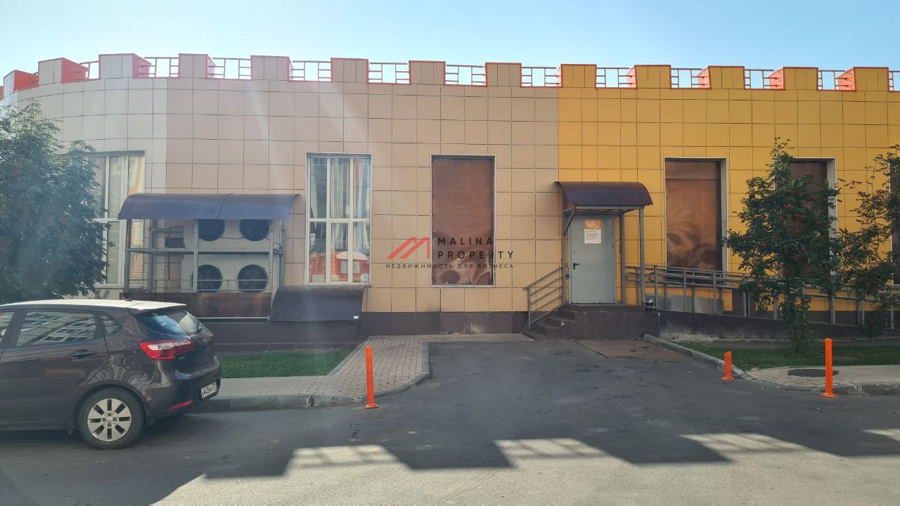 Продажа торгового помещения с арендатором "Сбербанк" и "Дикси"