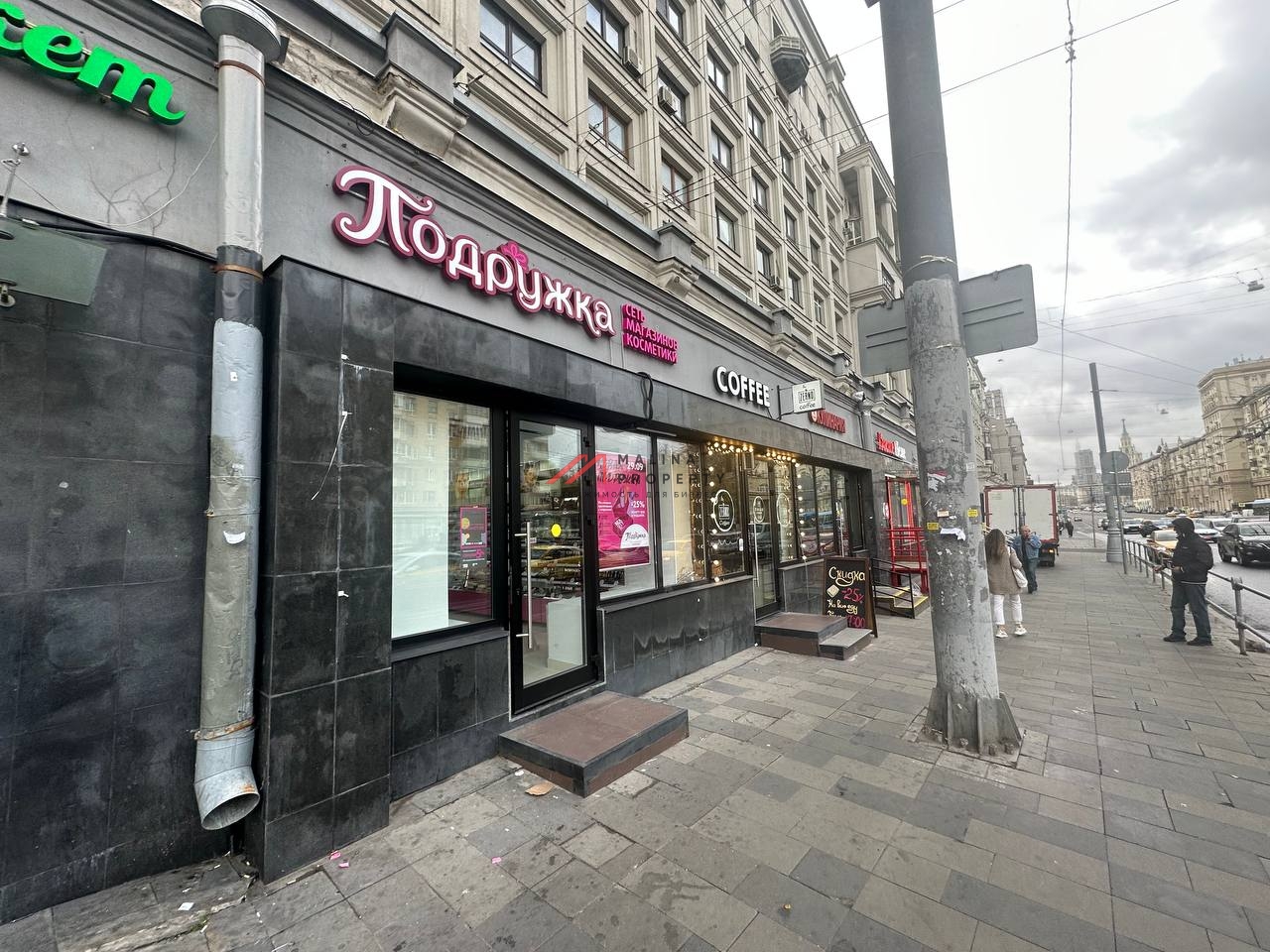 Продажа помещения с арендаторами рядом с метро Красносельская