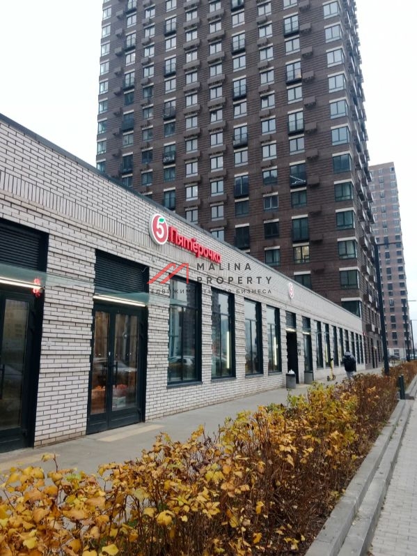 Аренда торгового помещения на первой линии 