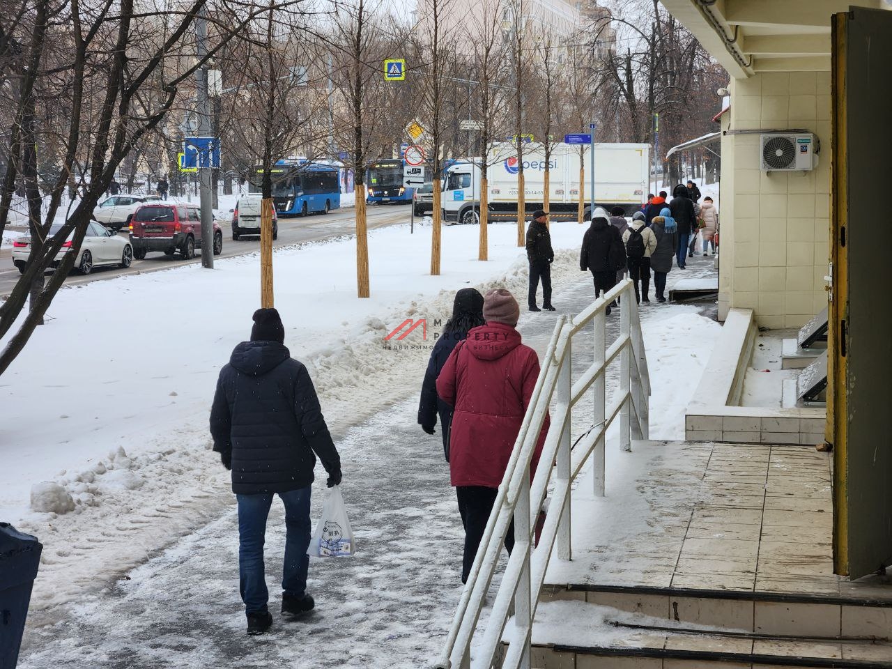 Продажа торгового помещения с арендатором аптека