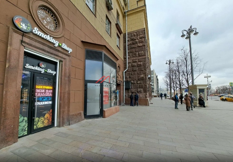 Продажа помещения с арендатором на Тверской улице