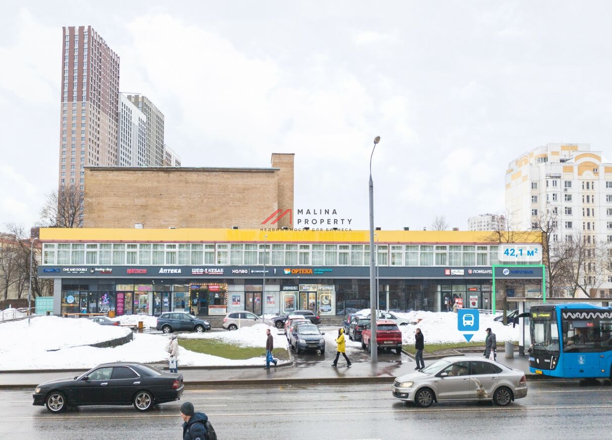 Продажа торгового помещения с арендатором банк