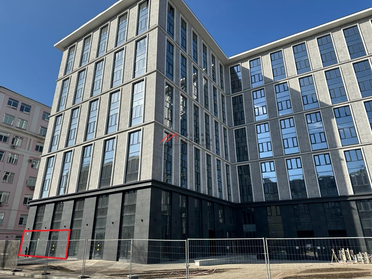 Аренда торгового помещения на выходе из метро Павелецкая