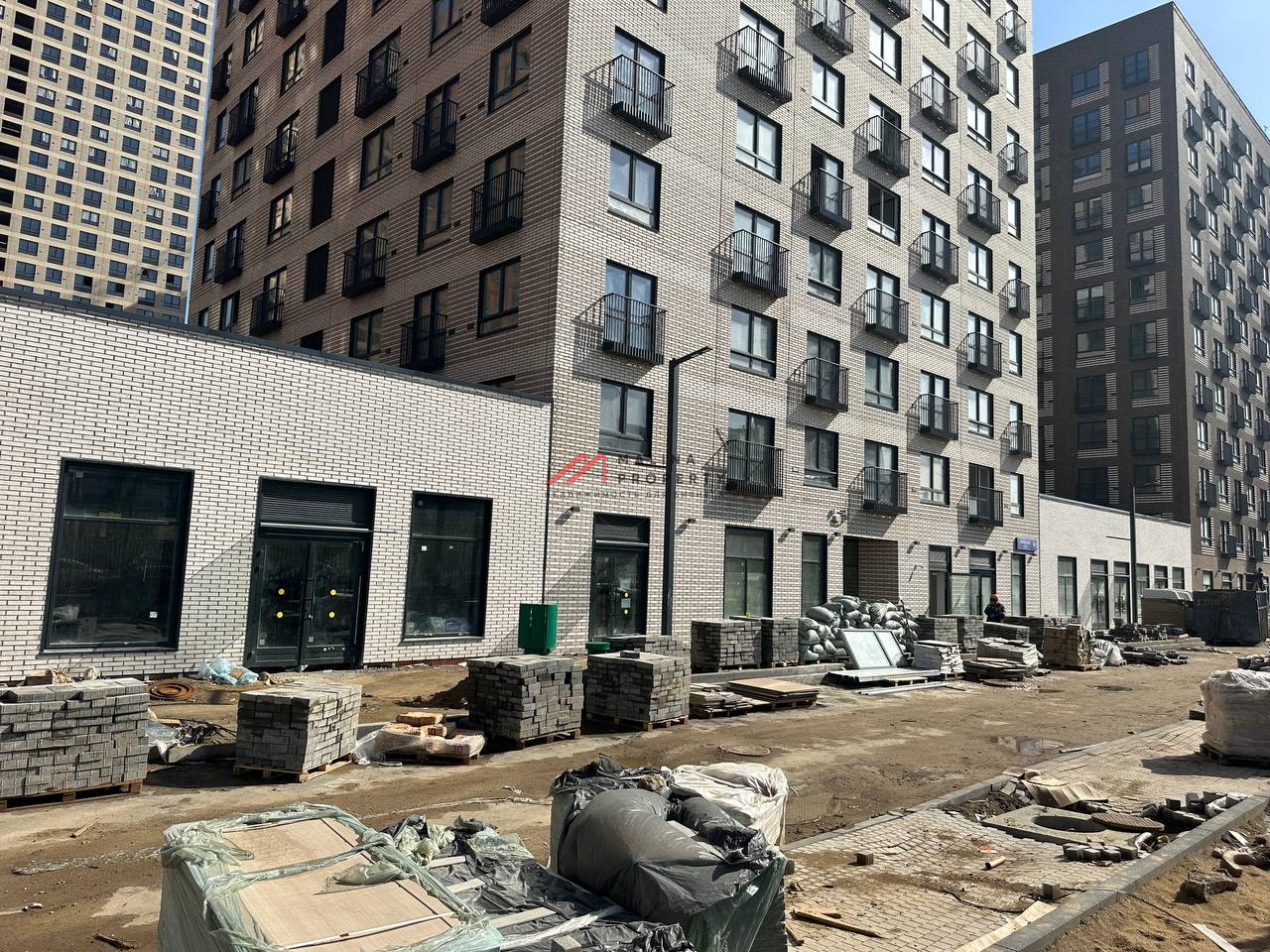 Продажа торгового помещения ЖК "Барклая-6" 