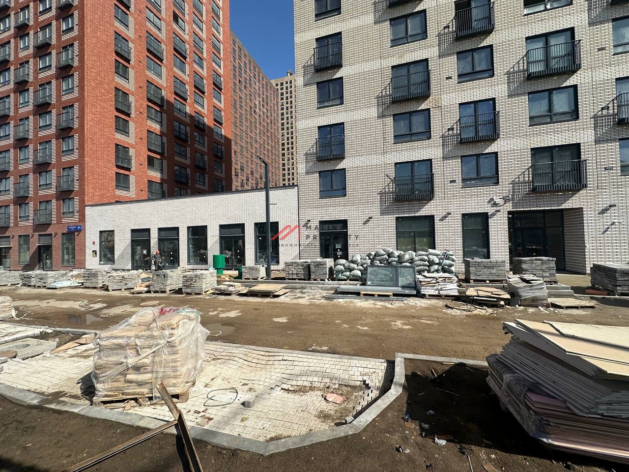 Продажа торгового помещения ЖК "Барклая-6" 