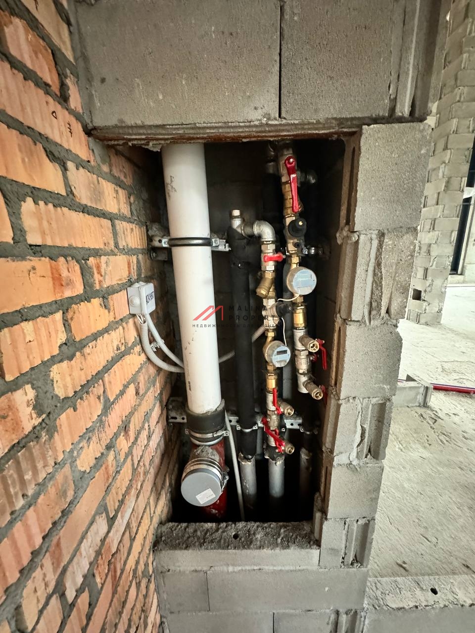 Продажа коммерческого помещения в ЖК "ЗИЛАРТ"