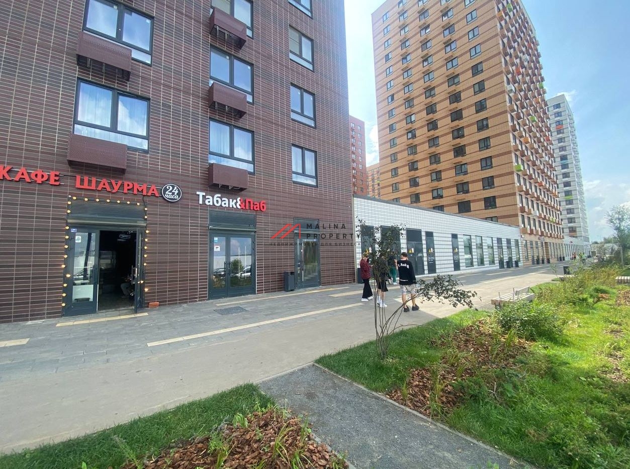 Продажа торгового помещения в ЖК Бунинские Луга