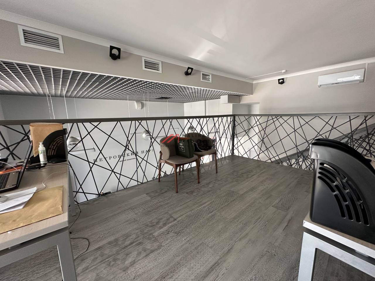 Продажа помещения в ЖК "Петровский парк" 