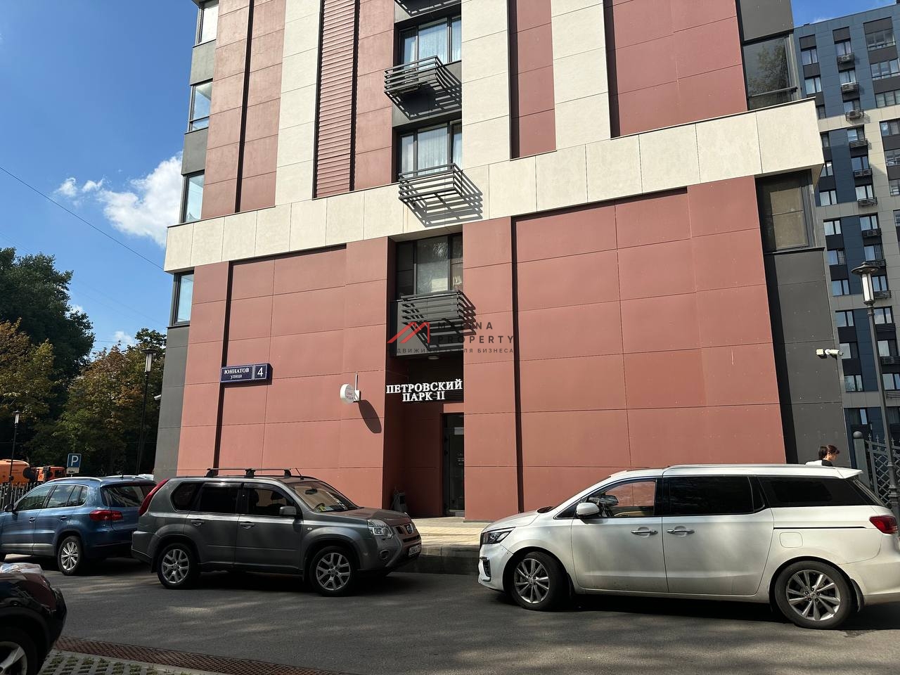 Продажа помещения в ЖК "Петровский парк" 