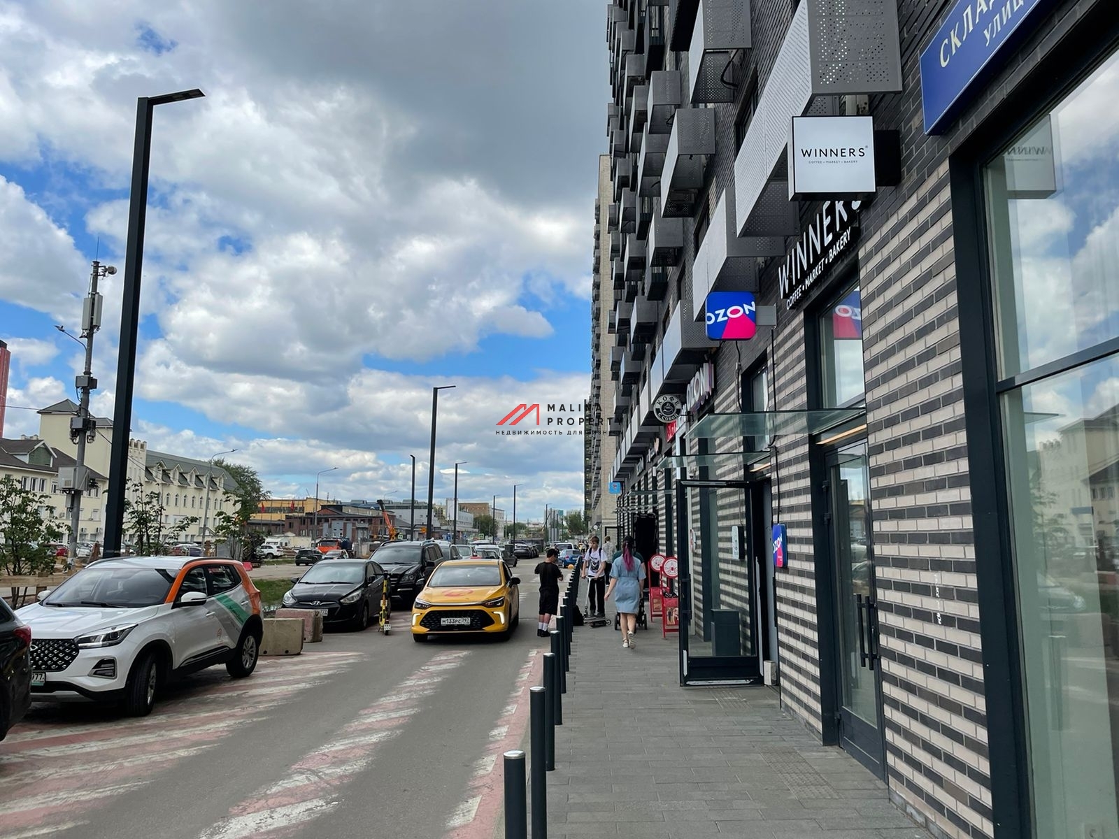 Продажа помещения с арендатором Красное и Белое