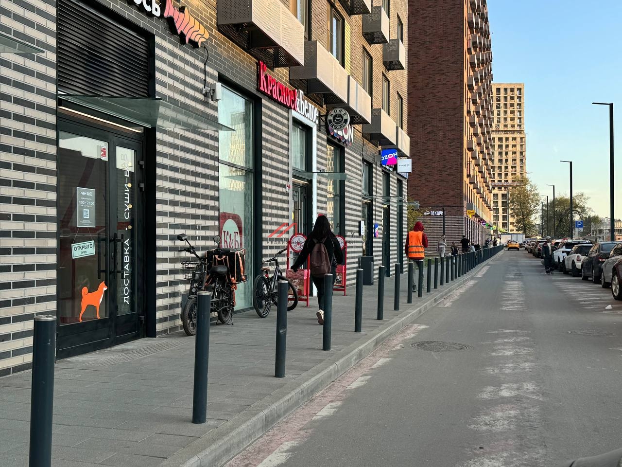 Продажа помещения с арендатором Красное и Белое