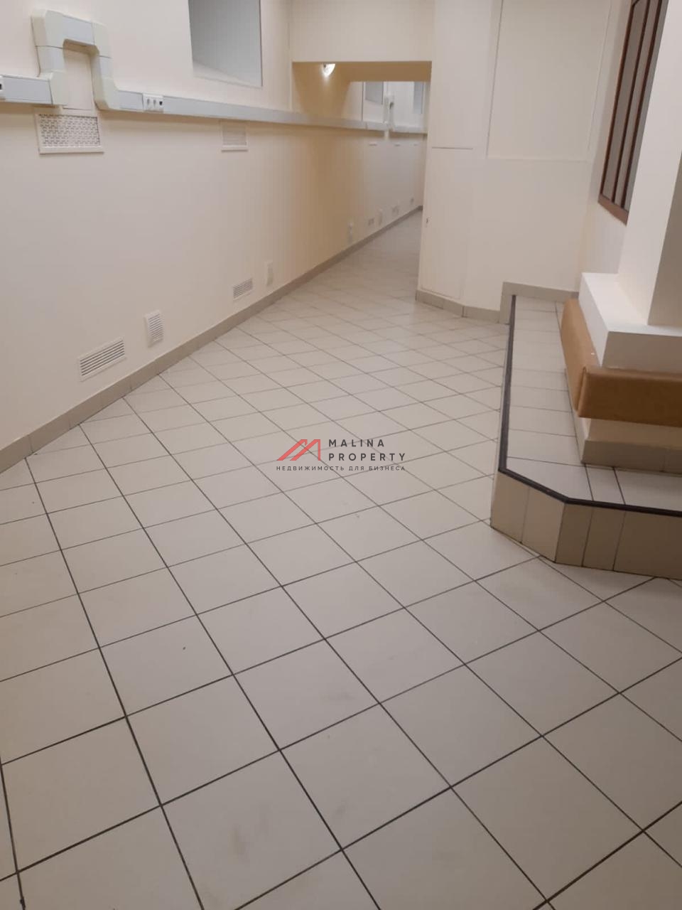 Продажа нежилого помещения с арендаторами