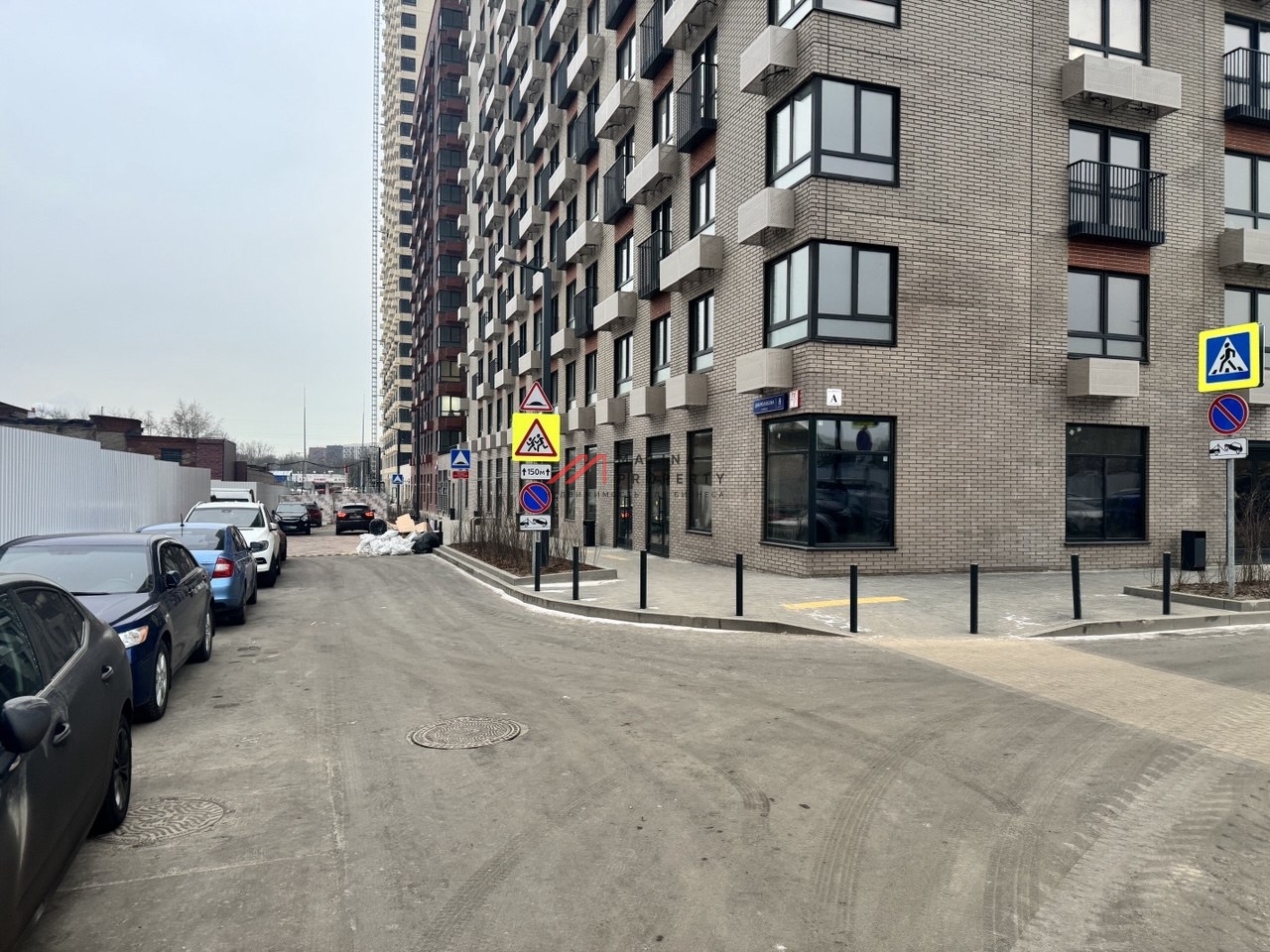 Аренда помещения свободного назначения в жилом комплексе Руставели 14 