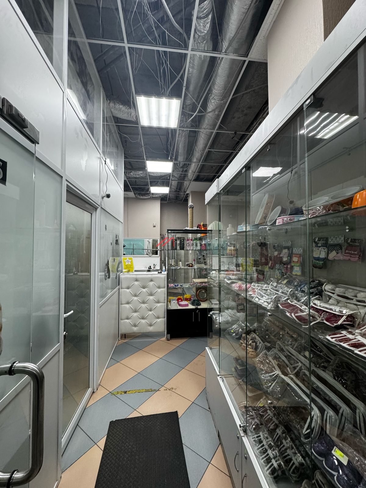 Аренда торгового помещения на Братиславской улице