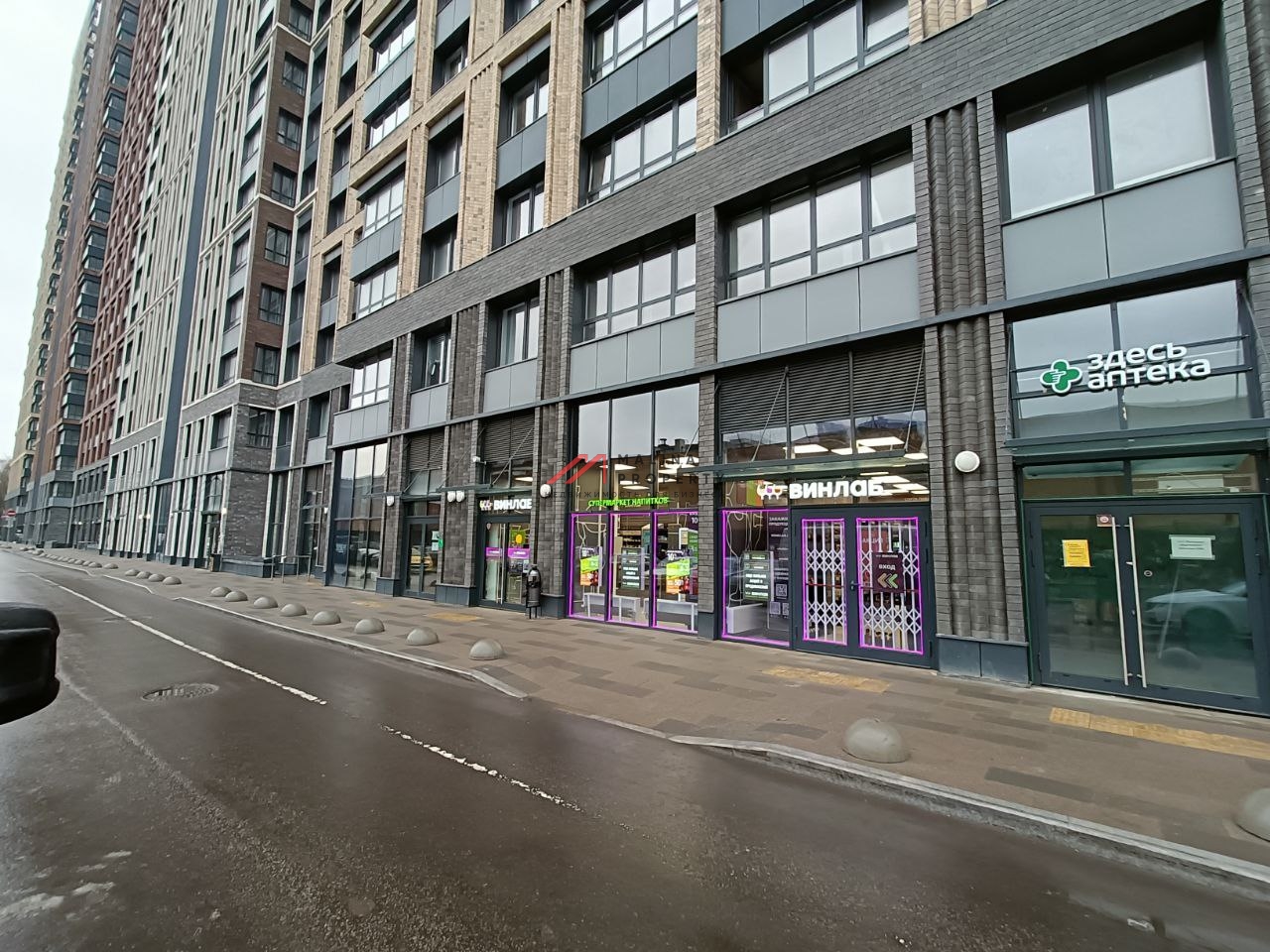 Продажа помещения с арендатором "Винлаб"