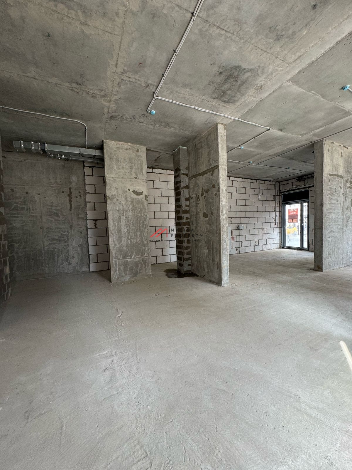 Аренда торгового помещения в ЖК "Горки парк" 