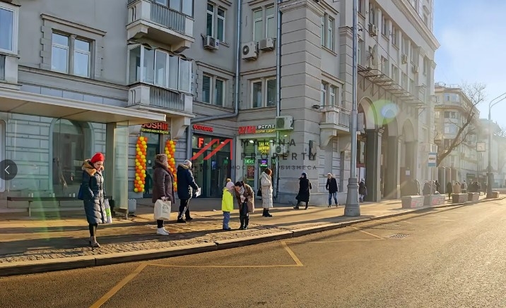 Продажа торгового помещения с арендатором кафе DOSHIK