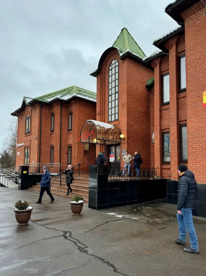 Продажа комплекса зданий с сетевыми арендаторами в г. Клин