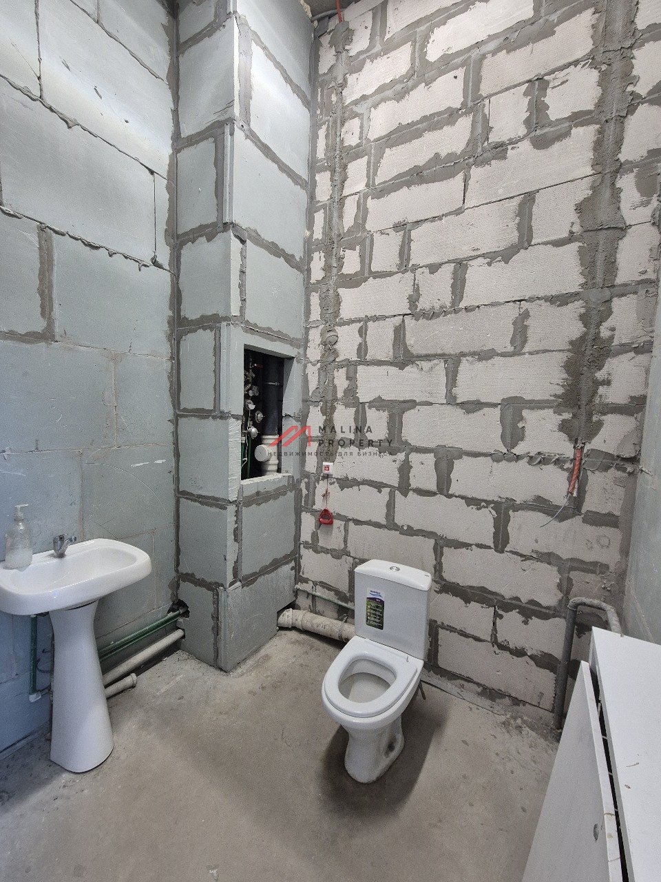 Аренда торгового помещения в новом доме