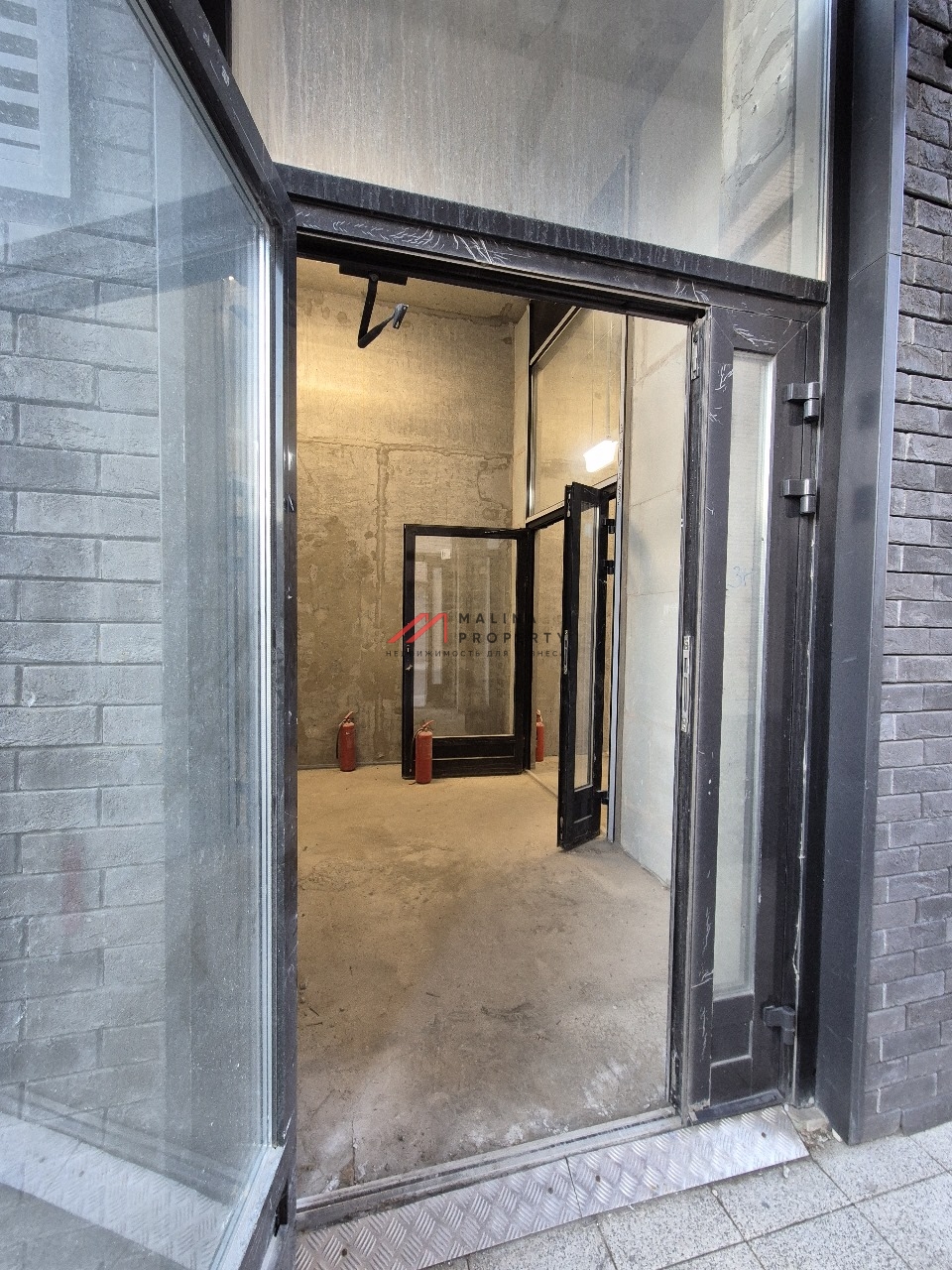 Аренда торгового помещения в новом доме