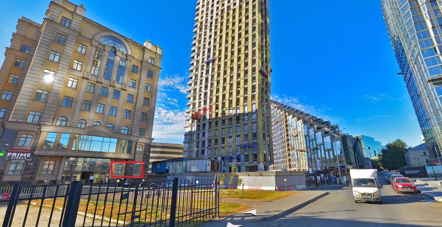 Продажа торгового помещения в БЦ "Святогор 2"