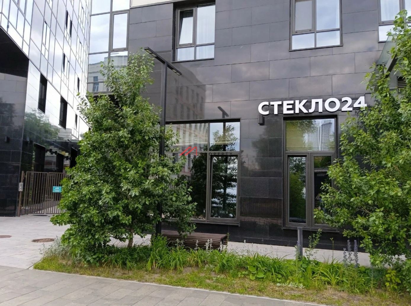 Продажа торгового помещения с арендатором в ЖК "Дыхание"