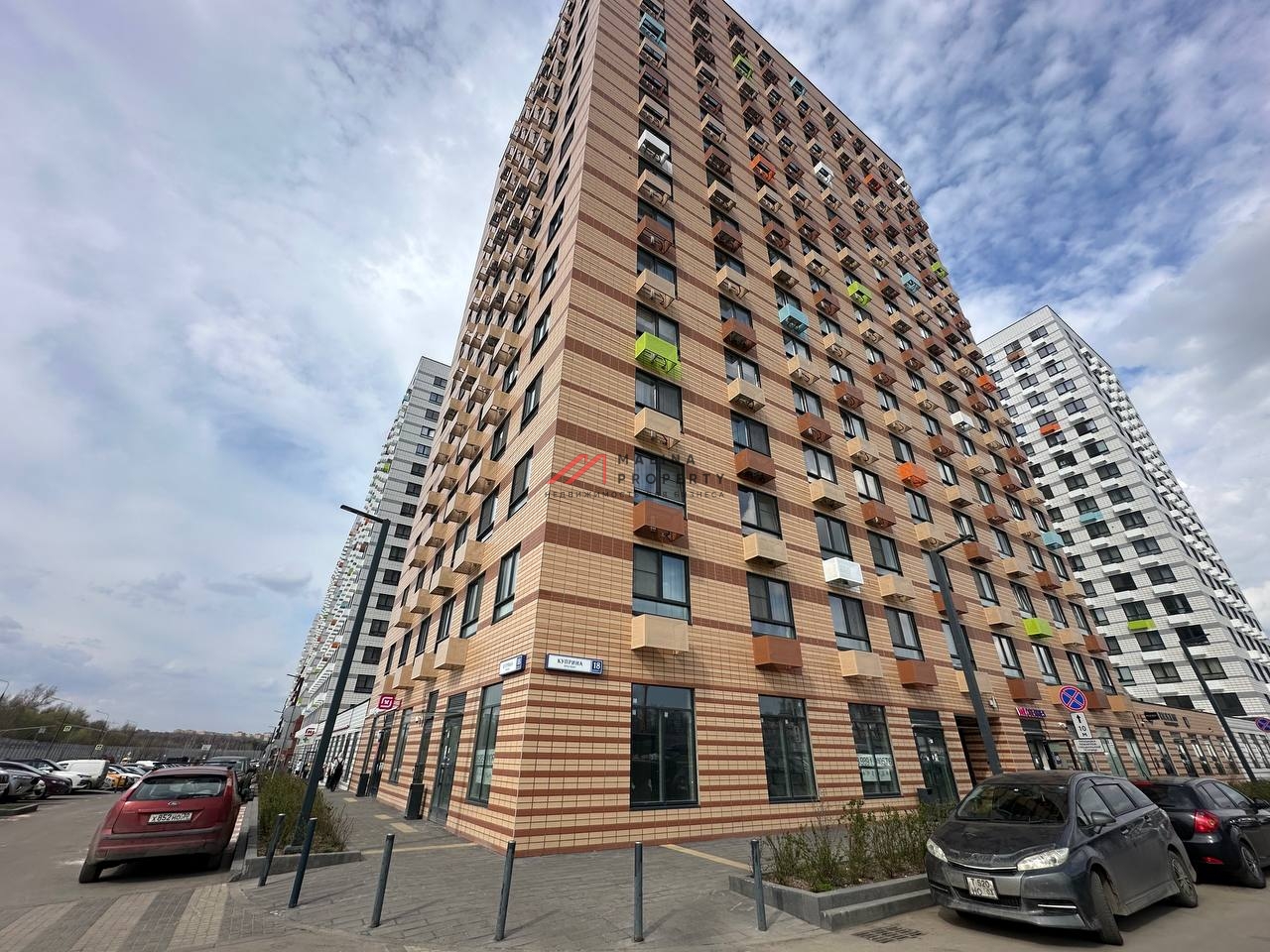 Аренда торгового помещения в ЖК "Бунинские луга" 