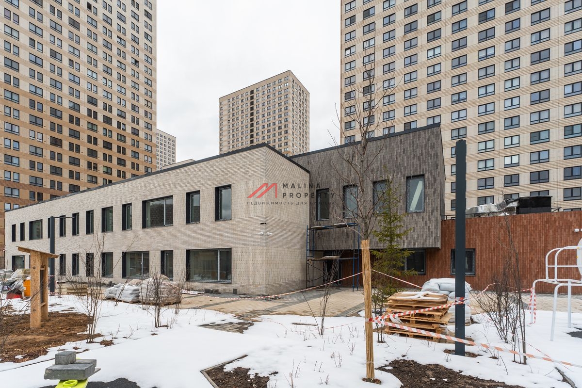 Продажа здания с арендатором в ЖК Кронштадтский 9