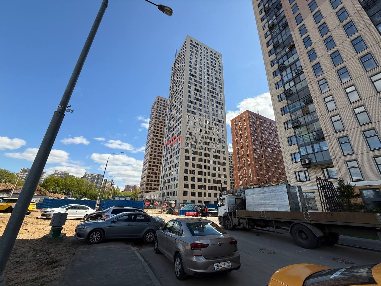 Продажа помещения в ЖК "Митинский лес" 